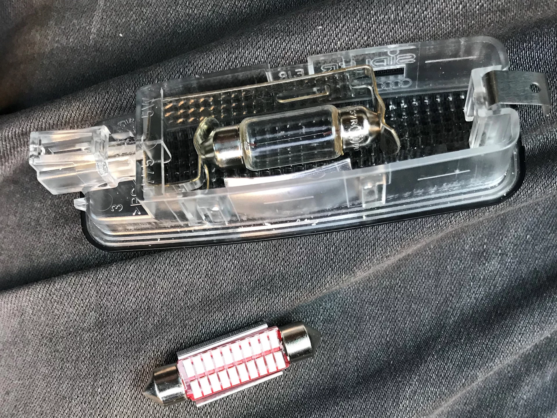 Длина в принципе не важна, лапки плафона позволяют впихнуть и 36мм и 42мм